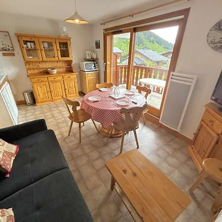 2 Pieces Aux Saisies, Balcon Sud/est, Proche Pistes Et Esf, Classe 2 Etoiles - Fr-1-594-118 Apartman